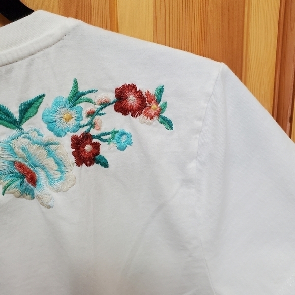 DRIFTWOOD WHITE CLASSIC TEE T-SHIRT GREEN CORAL FLORAL EMBROIDERY WOMEN LARGE - Picture 16 of 16